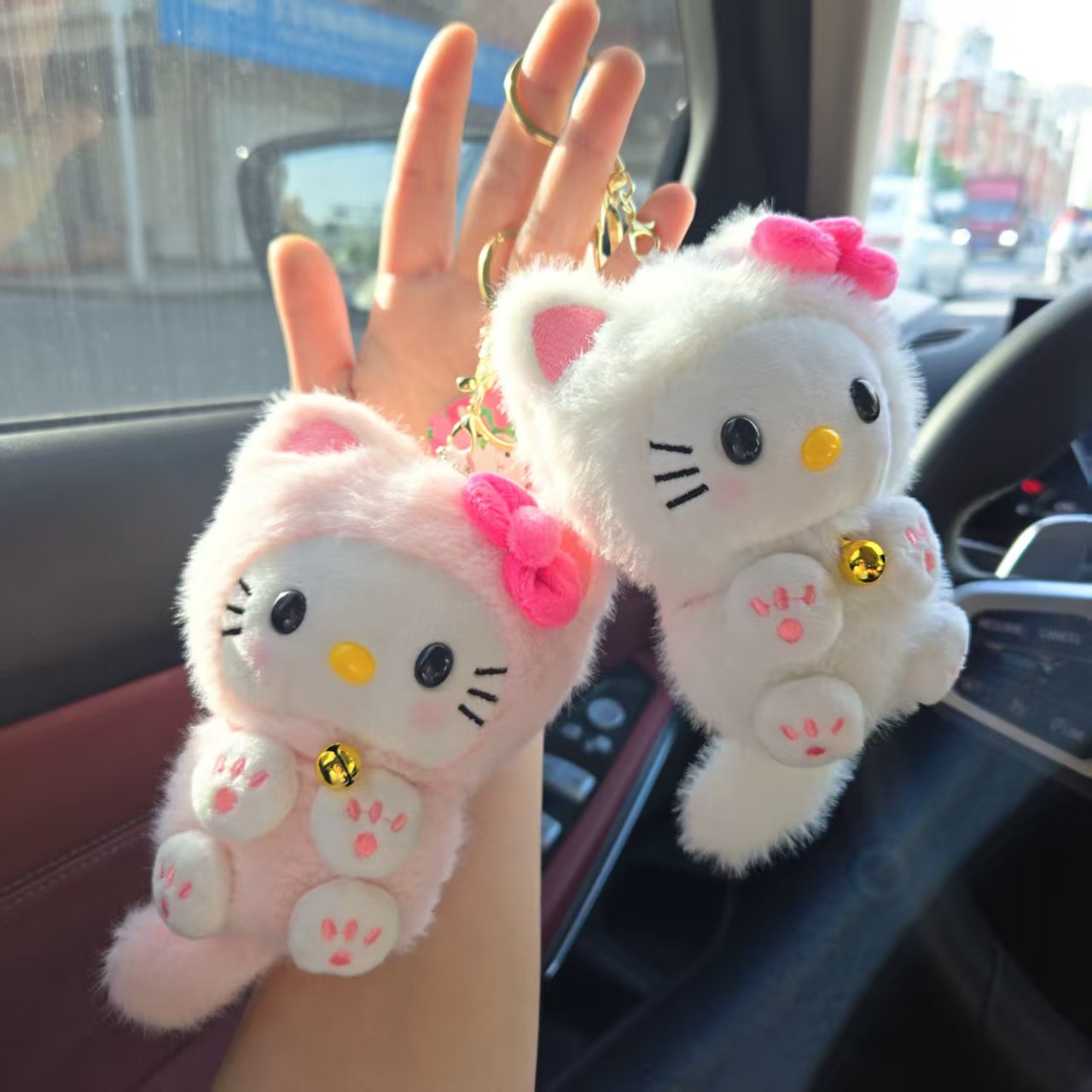 かわいいハローキティベル猫ペンダント、猫の装飾品、車のペンダ - Event Supplies のレビューと価格